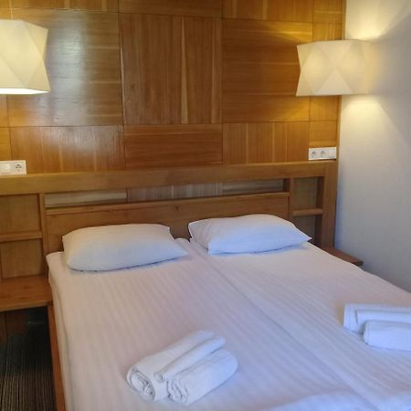 Hotel Valentyna Brjuchovyči Exteriér fotografie